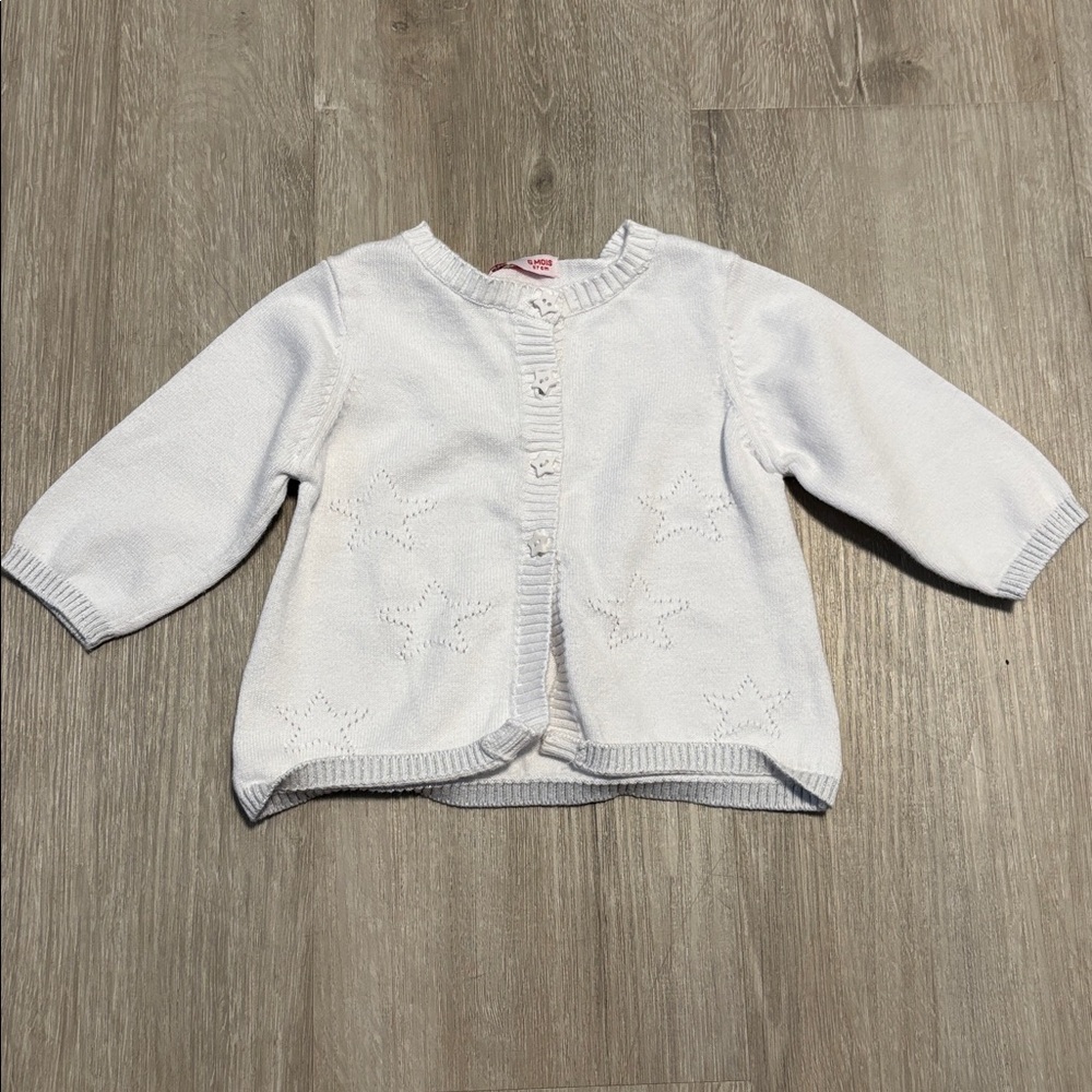White Knit‎ Cardigan with Star Pattern